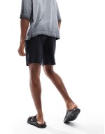 mid length pull on linen blend short in stone