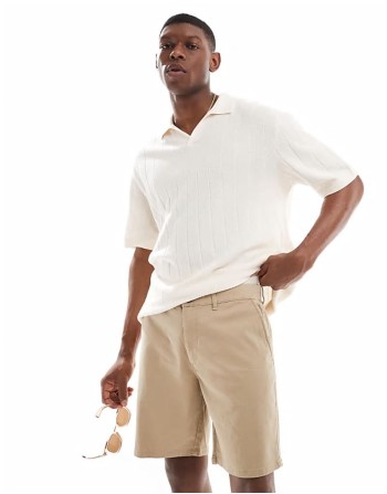 Training essentials woven shorts in chalky brown