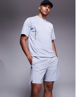 Ron fit skater denim jorts in sand wash