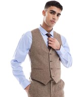 navy coloured suit in skinny fit