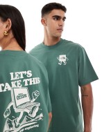 Explore backprint oversized t-shirt in washed green