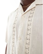 revere collar shirt with floral applique in cream